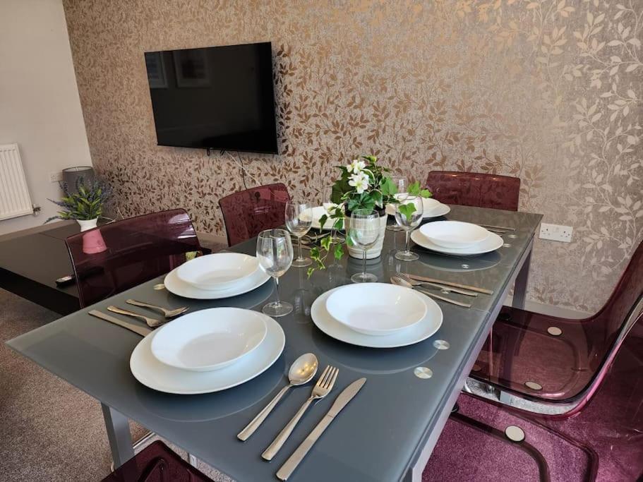 Horizon House, Modern 2-Bedroom Flat 2, Parking, Netflix, Oxford Eksteriør billede